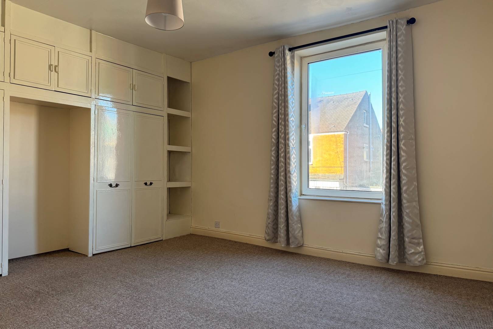 97 Old Hall Road, Chesterfield, S40 1HF