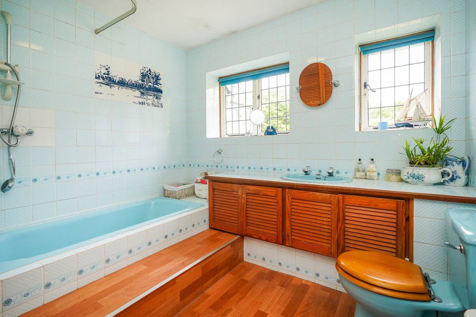 10 Hockley Lane, Wingerworth, Chesterfield, S42 6QG