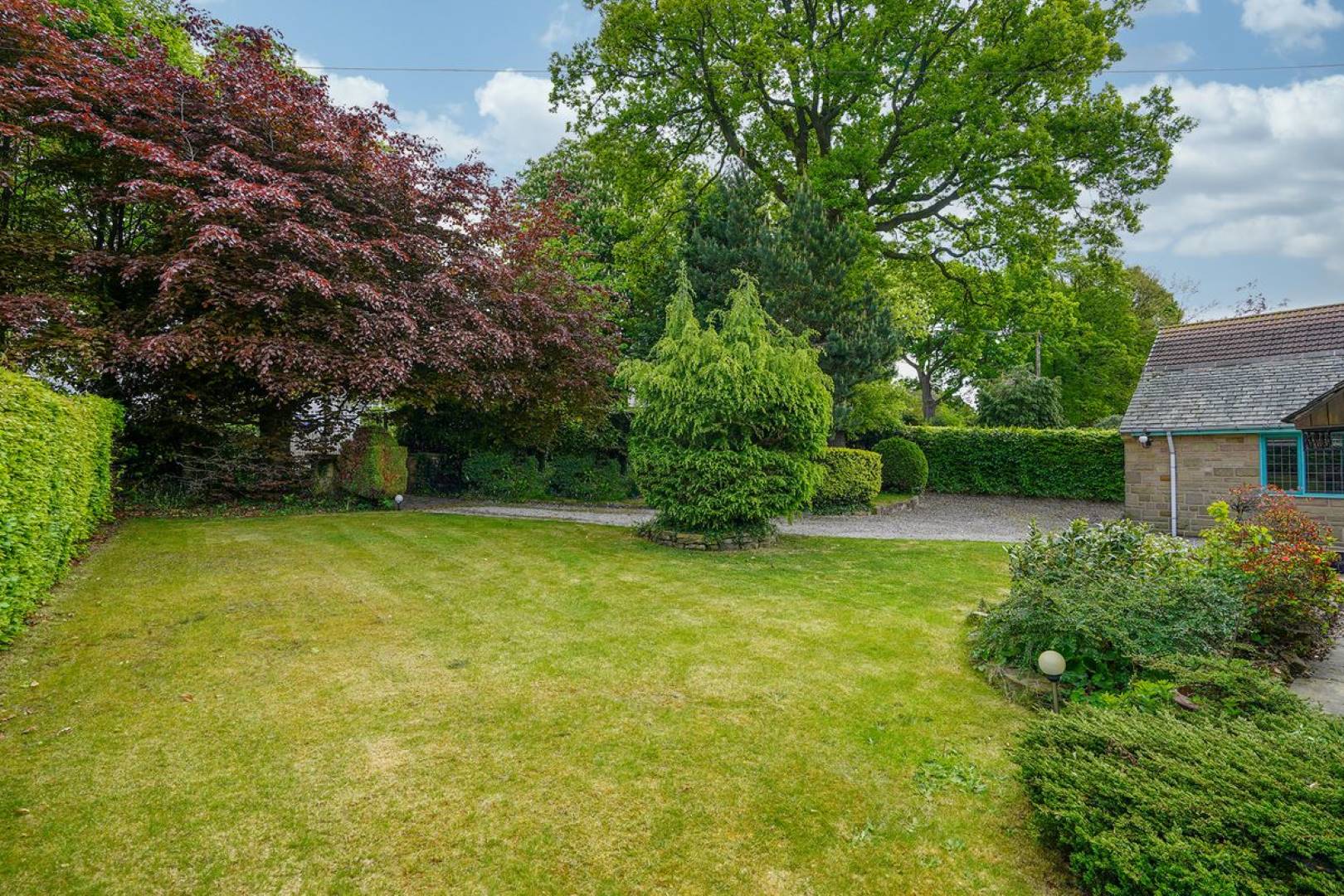 10 Hockley Lane, Wingerworth, Chesterfield, S42 6QG