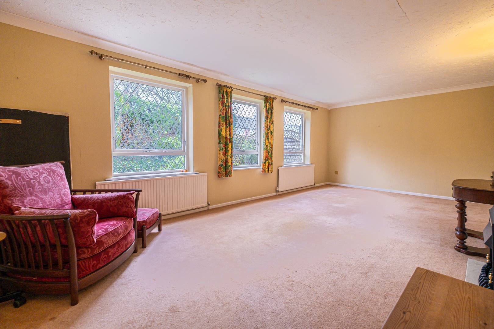 1 Pear Tree Avenue, Wingerworth, Chesterfield, S42 6QB