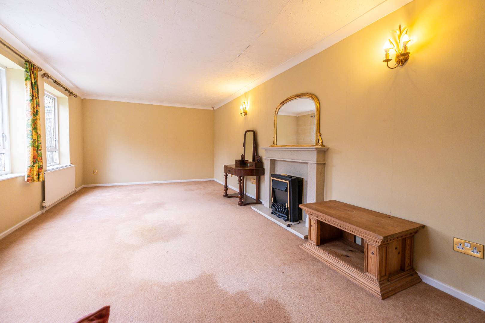 1 Pear Tree Avenue, Wingerworth, Chesterfield, S42 6QB