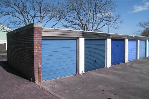 Property for auction in West Sussex)