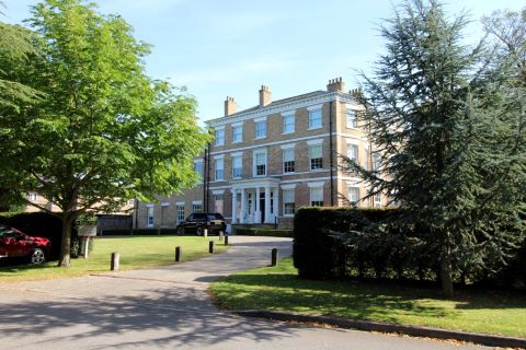 Property for auction in East Yorkshire)