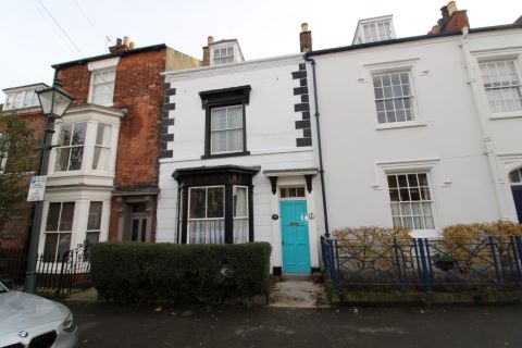 Property for auction in East Yorkshire)