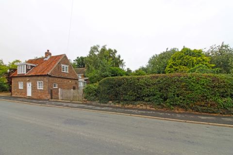 Property for auction in East Yorkshire)