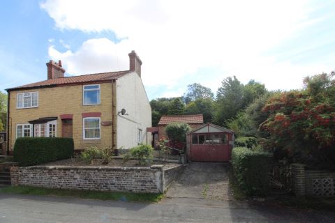 Property for auction in East Yorkshire)