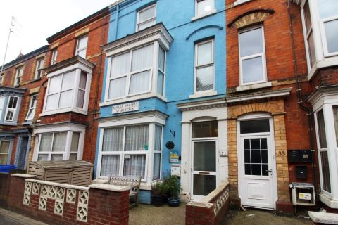 Property for auction in East Yorkshire)