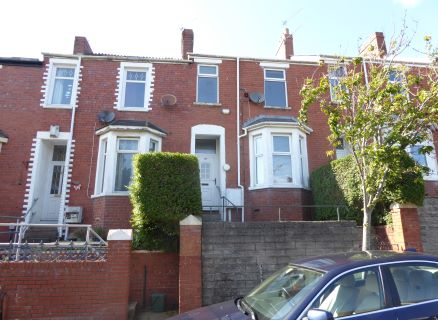 Property for auction in South Glamorgan)