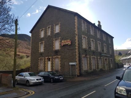 Property for auction in Mid Glamorgan)