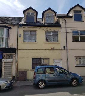 Property for auction in Mid Glamorgan)