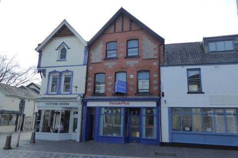 Property for auction in Mid Glamorgan)