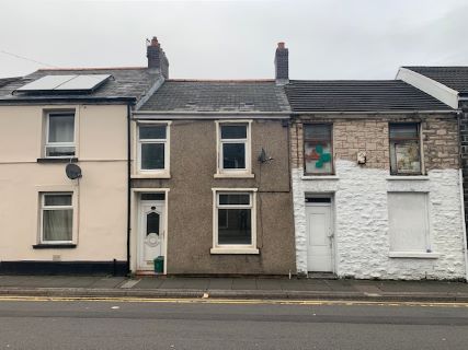 Property for auction in Mid Glamorgan)