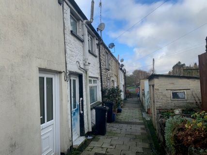 Property for auction in Mid Glamorgan)