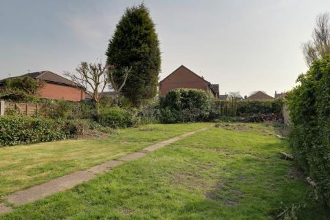 Property for auction in Cheshire)