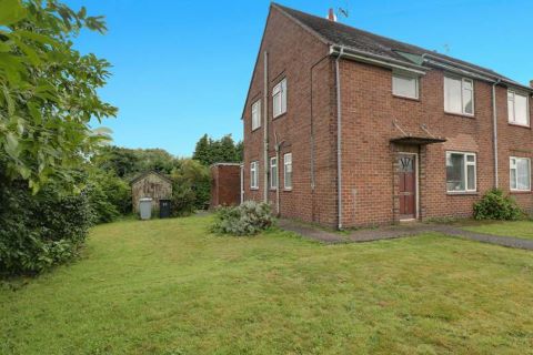 Property for auction in Cheshire)