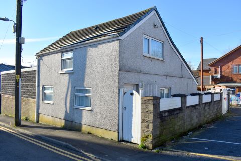 Property for auction in West Glamorgan)