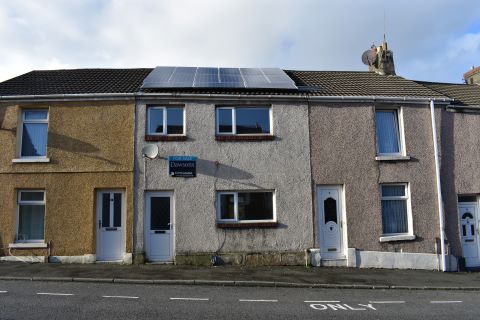 Property for auction in West Glamorgan)
