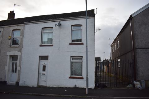 Property for auction in West Glamorgan)