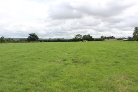 Property for auction in Wiltshire)