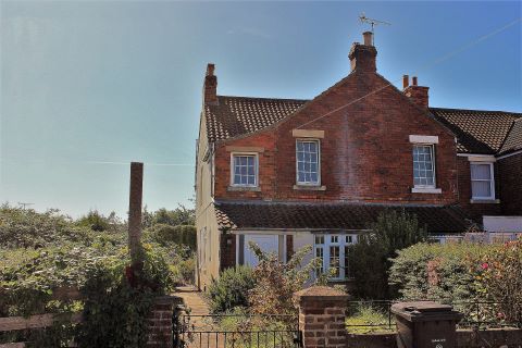 Property for auction in Wiltshire)