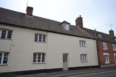 Property for auction in Wiltshire)