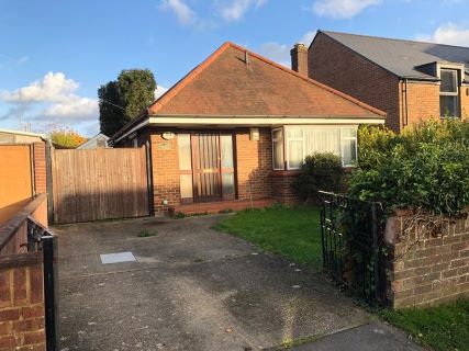 Property for auction in Hampshire)