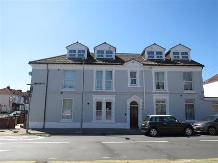 Property for auction in Hampshire)