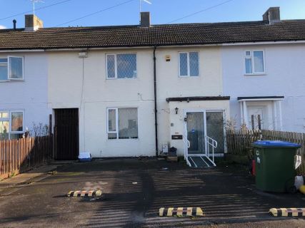 Property for auction in Hampshire)
