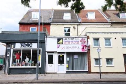 Property for auction in Hampshire)