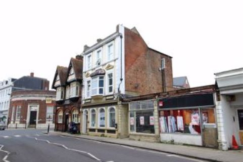 Property for auction in Hampshire)