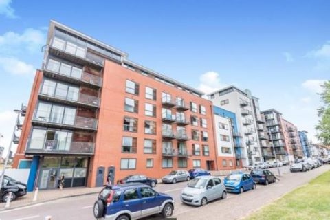 Property for auction in West Midlands)