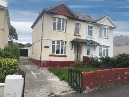 Property for auction in Cornwall)