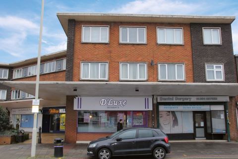 Property for auction in West Midlands)