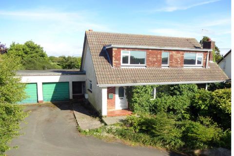 Property for auction in Devon)