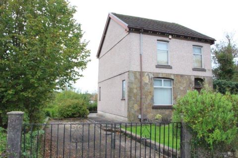 Property for auction in West Glamorgan)