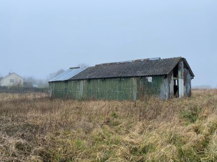 Property for auction in Cambridgeshire)