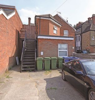 Property for auction in Hampshire)
