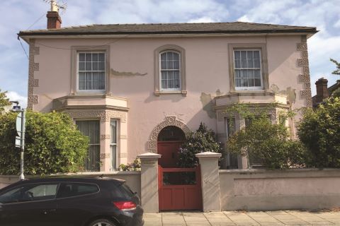 Property for auction in Hampshire)