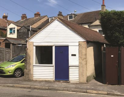 Property for auction in Hampshire)