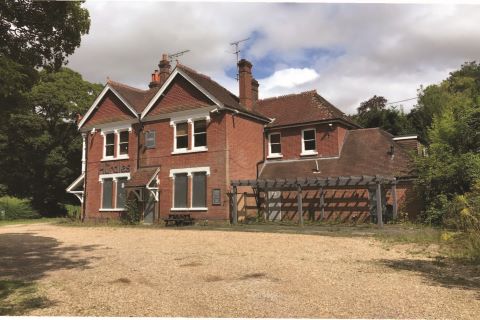 Property for auction in Hampshire)