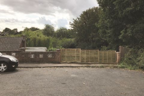 Property for auction in Hampshire)
