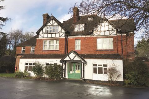 Property for auction in Hampshire)