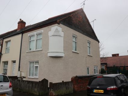 Property for auction in Warwickshire)