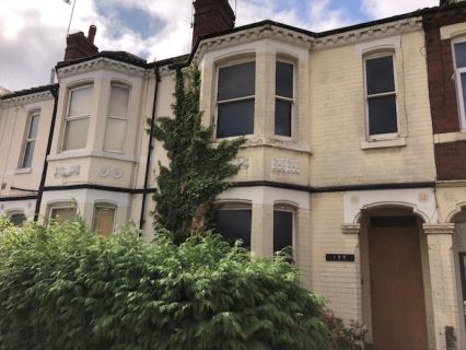 Property for auction in West Midlands)