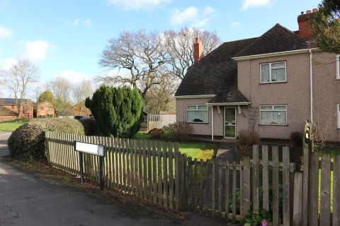 Property for auction in West Midlands)