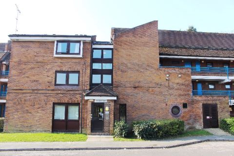 Property for auction in West Sussex)