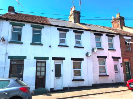 Property for auction in Essex)