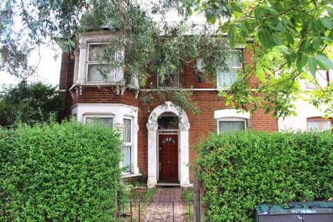 Property for auction in Essex)