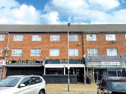 Property for auction in Essex)