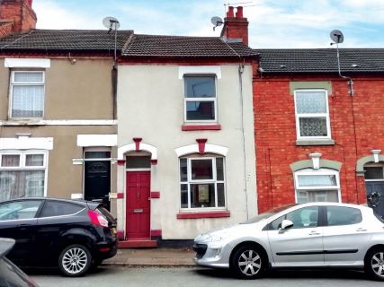 Property for auction in Northamptonshire)